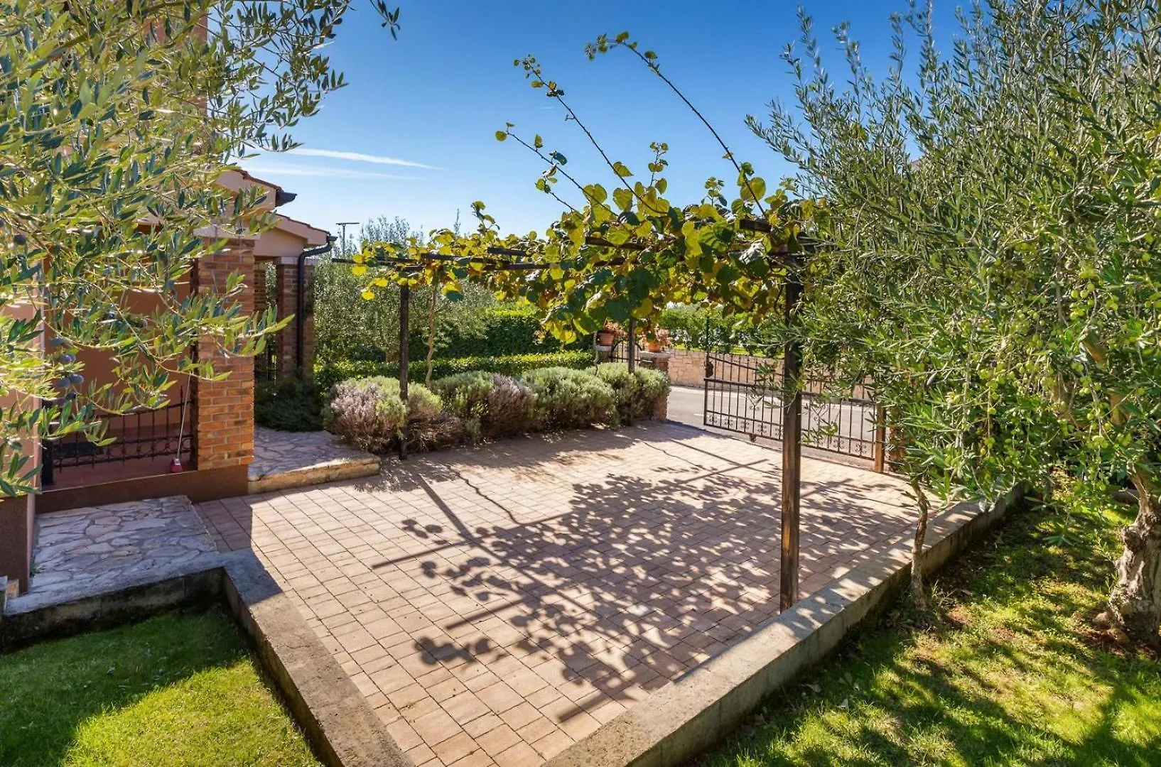 Villa Klara Kaštelir