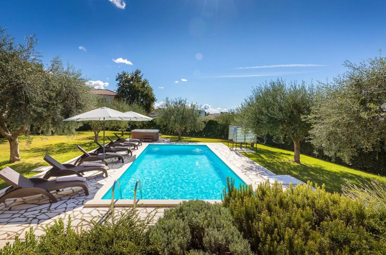 Villa Klara Kaštelir 0*,